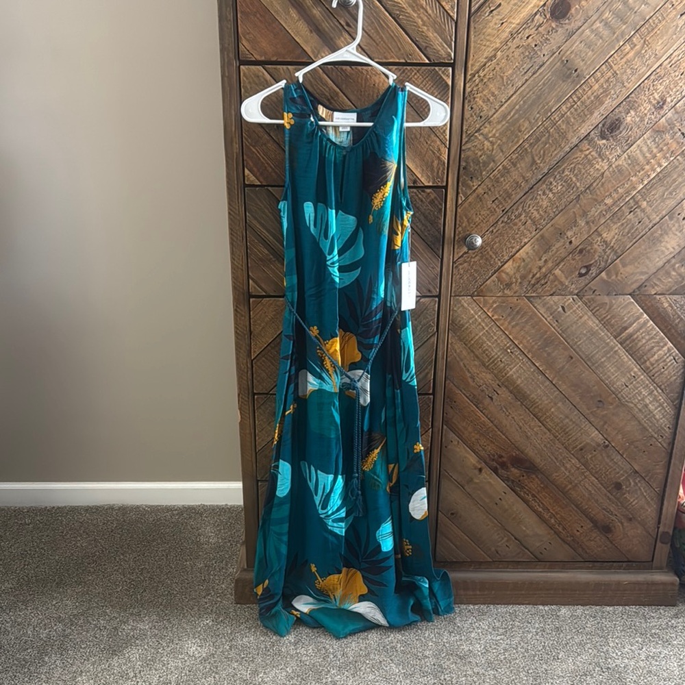 Teal Maxi Dress with Leaf Print